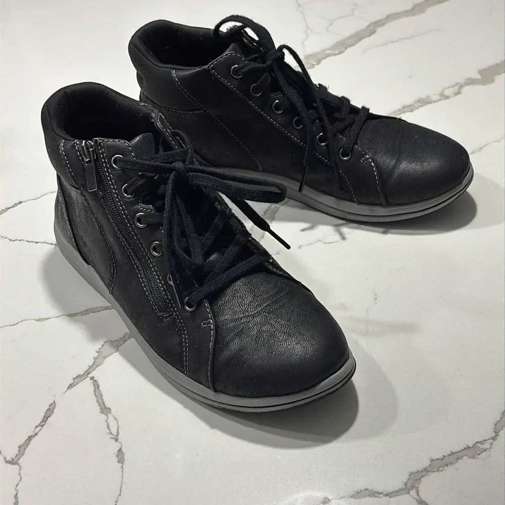 Clarks | Women's Breeze Glide Lace-Up Zip Cloudsteppers Sneakers Black Size 8.5